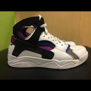Nike AIR FLIGHT HUARACHE PRM QS
